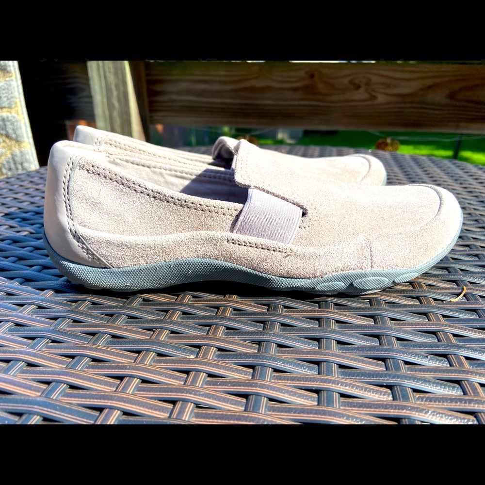 Women’s CLARKS loafers with suede tops worn once